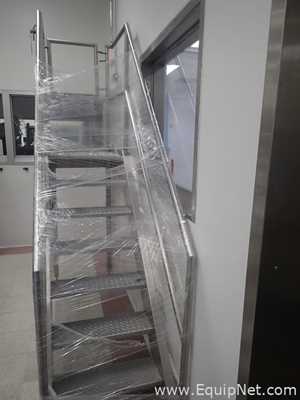 Escalera De 7 Niveles De Acero Inoxidable
