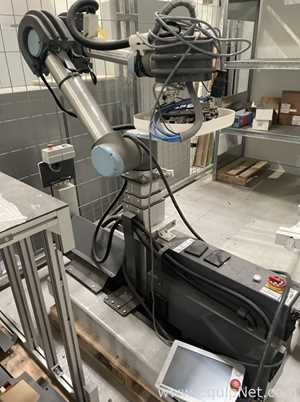 ADMV RC10 Collaborative Palletizer COBOT and Conveyor with Dual Controlled Areas