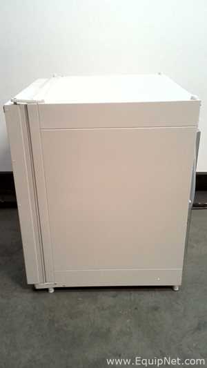 Incubadora Thermo Scientific HERAcell 240i