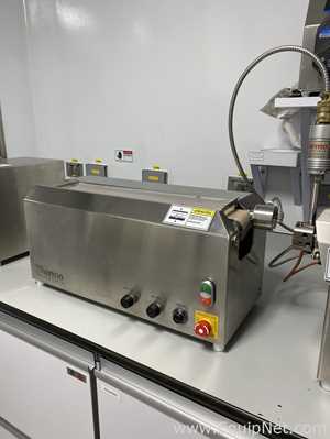 Sistema Extrusor De Doble Tornillo Thermo Scientific Pharma 11 Con Molino Granulador