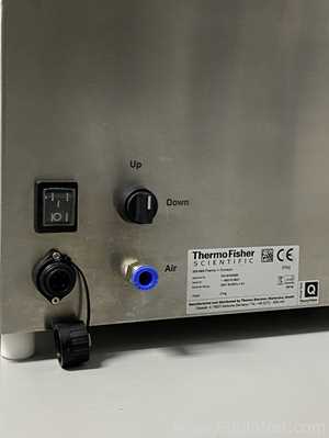 Sistema Extrusor De Doble Tornillo Thermo Scientific Pharma 11 Con Molino Granulador