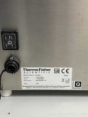 Sistema Extrusor De Doble Tornillo Thermo Scientific Pharma 11 Con Molino Granulador