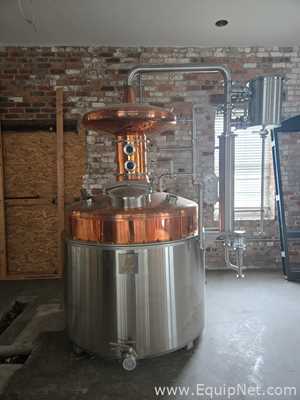Equipo para elaboración y destilación de cerveza Bridgetown Brew Systems 225 Gallon 2 Plate Reflux single batch Distillation Unit.  225 Galones