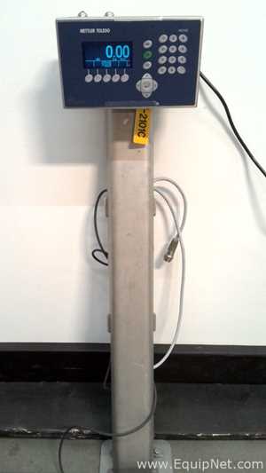 Mettler Toledo IND 560 Weighing Terminal with Mettler Toledo Deckmate Floor Scale Platform