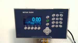 Mettler Toledo IND 560 Weighing Terminal with Mettler Toledo Deckmate Floor Scale Platform