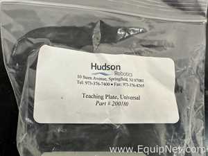 Empilhadora e Manipuladora de MicroPlaca Hudson Robotics CPM0
