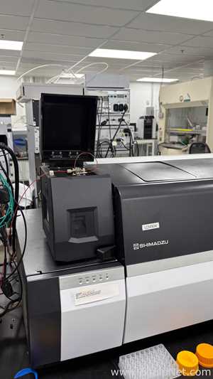 Shimadzu LCMS-8060 Triple Quadrupole Liquid Chromatograph Mass Spectrometer with Nexera X2 UHPLC