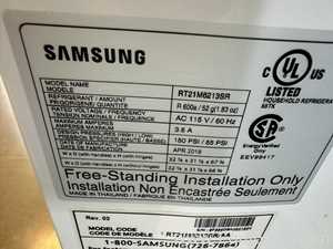 Samsung RT21M6213SR Top-Freezer Refrigerator