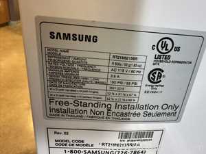 Samsung RT21M6213SR Top Freezer Refrigerator