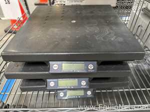 Lot of Assorted Laboratory Equipment Including Jeio Tech OS-3000 Shaker, Fairbanks Scales and VWR Me