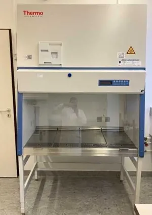 Thermo Scientific MSC Advantage 1.2 Biological Safety Cabinet