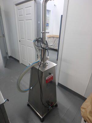 Guangzhou Lianmeng Machinery Equipment Co LM GT 150ML Manual Filler