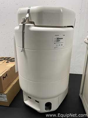 Sistema de Purificação e Destilação de Água Millipore Milli-Q IQ 7005