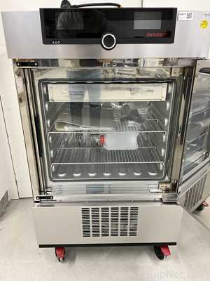 Incubadora Memmert GmbH Co.Kg ICH110Leco. Sem Uso