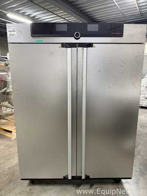 Estufa para Laboratórios Memmert GmbH Co.Kg UF750 Plus