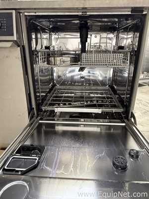 Lavadora para Laboratórios/Peça Miele G 7883 CD