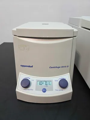 lote de  3 Centrífuga para Laboratórios Eppendorf 