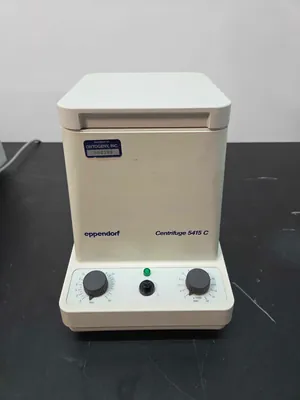 lote de  3 Centrífuga para Laboratórios Eppendorf 
