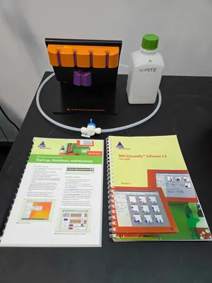 Citómetro de Flujo Miltenyi Biotec MACS Quant Analyzer 10