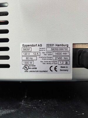 Centrífuga para laboratorio Eppendorf 5804R