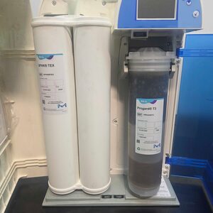 Sistema de Purificación y Destilación de Agua Milli-Q Direct 8