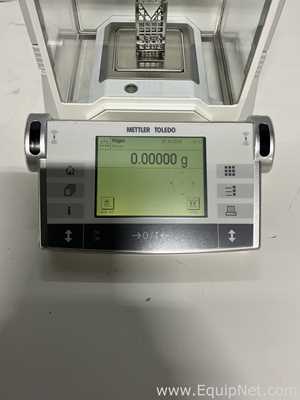 Mettler Toledo AX205 High Precision Laboratory Analytical Balance
