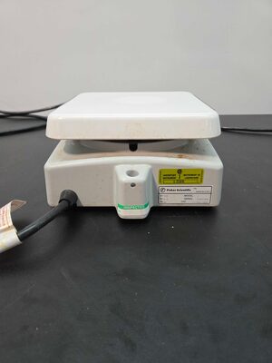 Lot of 2 Fisher Scientific Stirring Hotplates
