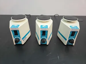 Lot of 3 Thermolyne Maxi Mix II Mixers