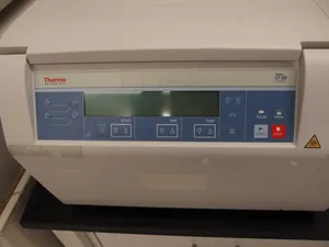 Thermo Scientific Sorvall ST 8R Refrigerated Benchtop Centrifuge with M-10 Rotor