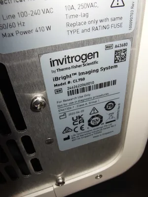 Invitrogen iBright CL750 Imaging System