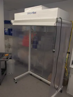 Terra Universal 1870-01A WhisperFlow Portable CleanBooth Vertical Laminar Flow Hood