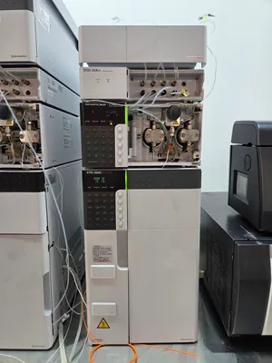 Massenspektrometer Shimadzu LCMS-8060
