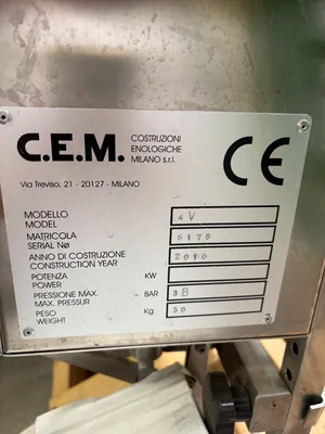 Flaschenabfüllstation C.E.M. Costruzioni Enologiche Milano 4V