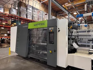 Engel t-win 8500 Injection Molder