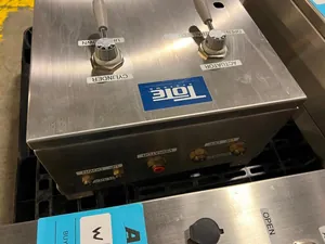 Manipulação de Material Tote Systems 