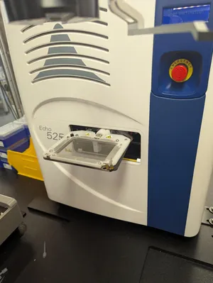 Manipulador de Líquidos Labcyte Inc Echo 525