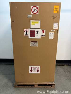 Freezer Thermo Scientific TSX3020FA. Sem Uso