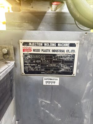 Nissei Plastic Industrial FN5000 Injection Machine