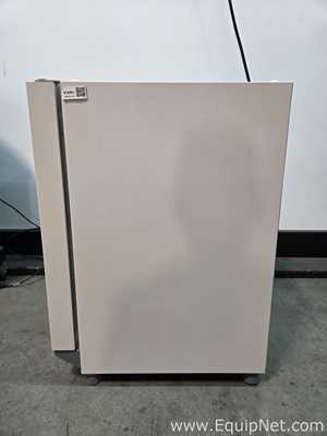 Incubadora Thermo Scientific Heratherm IGS60