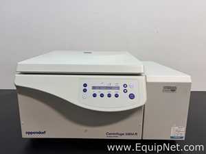 Centrífuga para Laboratórios Eppendorf 5804R
