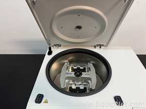 Centrífuga para laboratorio Eppendorf 5804R