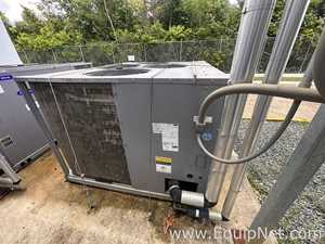 Carrier Industrial Refrigeration Unit/Air Conditioner with Safety Switch, Monitor and Control Panel