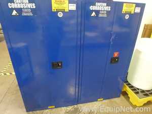 Lote de 2 Gabinete de Almacenamiento Eagle Manufacturing Co CRA1926X.  55 Galones