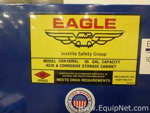 Lote de 2 Gabinete de Almacenamiento Eagle Manufacturing Co CRA1926X.  55 Galones