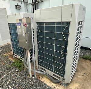 Unidade de Refrigeração/Ar-Condicionado Midea ELA240S4D-1Y