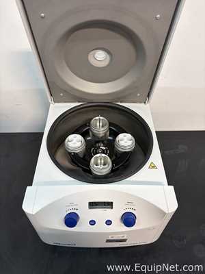 Los aus 2 Laborzentrifuge Eppendorf 5702