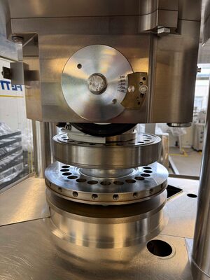 Fette 1200i Single Rotary Tablet Press