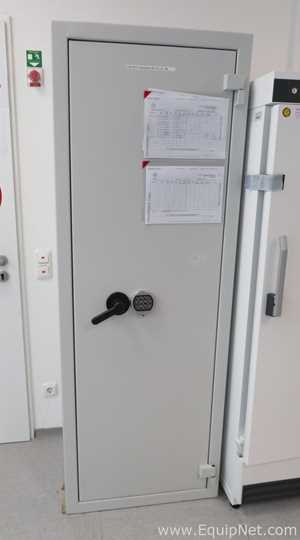 VDS Dresden 41011 Single Door Security Safe with Push Button Keypad Lock