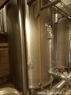 Lot with 04 Stainless Steel Tanks