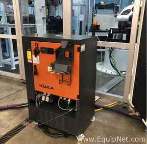 Brazo de Robot de 6 Ejes marca Kuka modelo KR510R3080 con Unidad de Control marca Kuka modelo KR C4